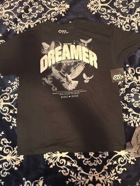 Men's 'Dreamer' Graphic Tee - Black